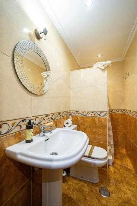 Villa Esgaya Хіхон Екстер'єр фото